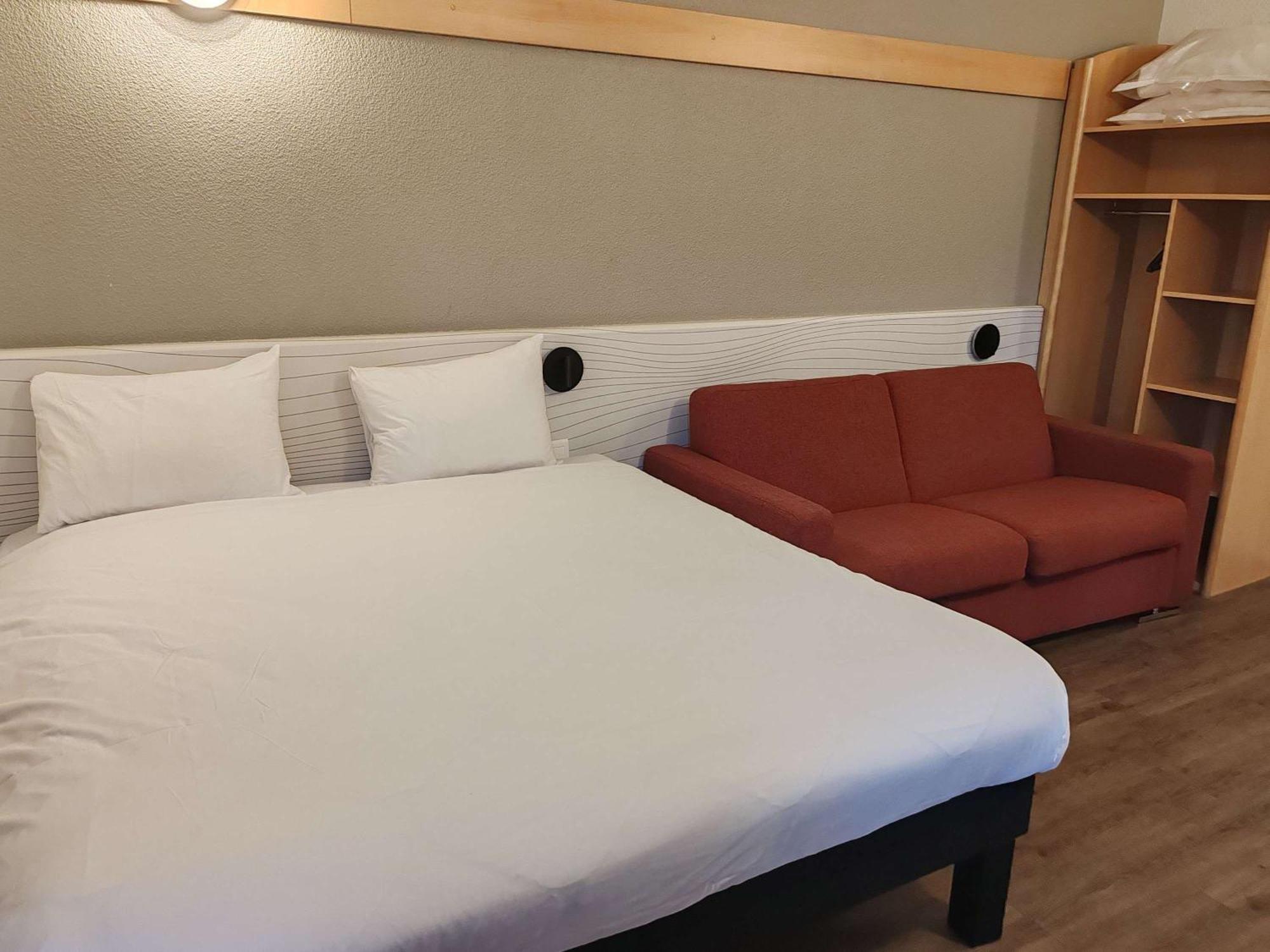 Ibis Styles Paris Poissy Hotel Exterior photo