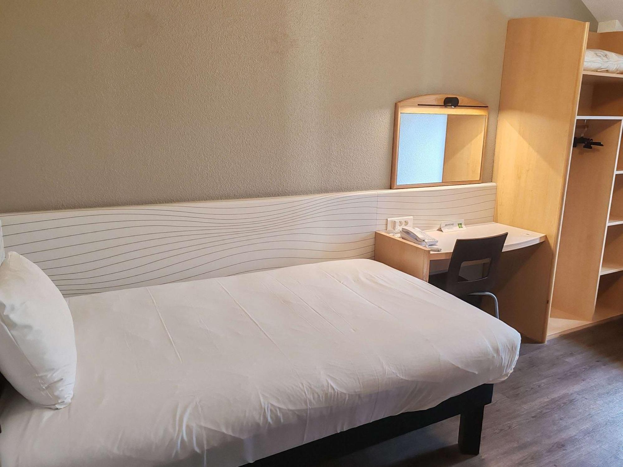 Ibis Styles Paris Poissy Hotel Exterior photo